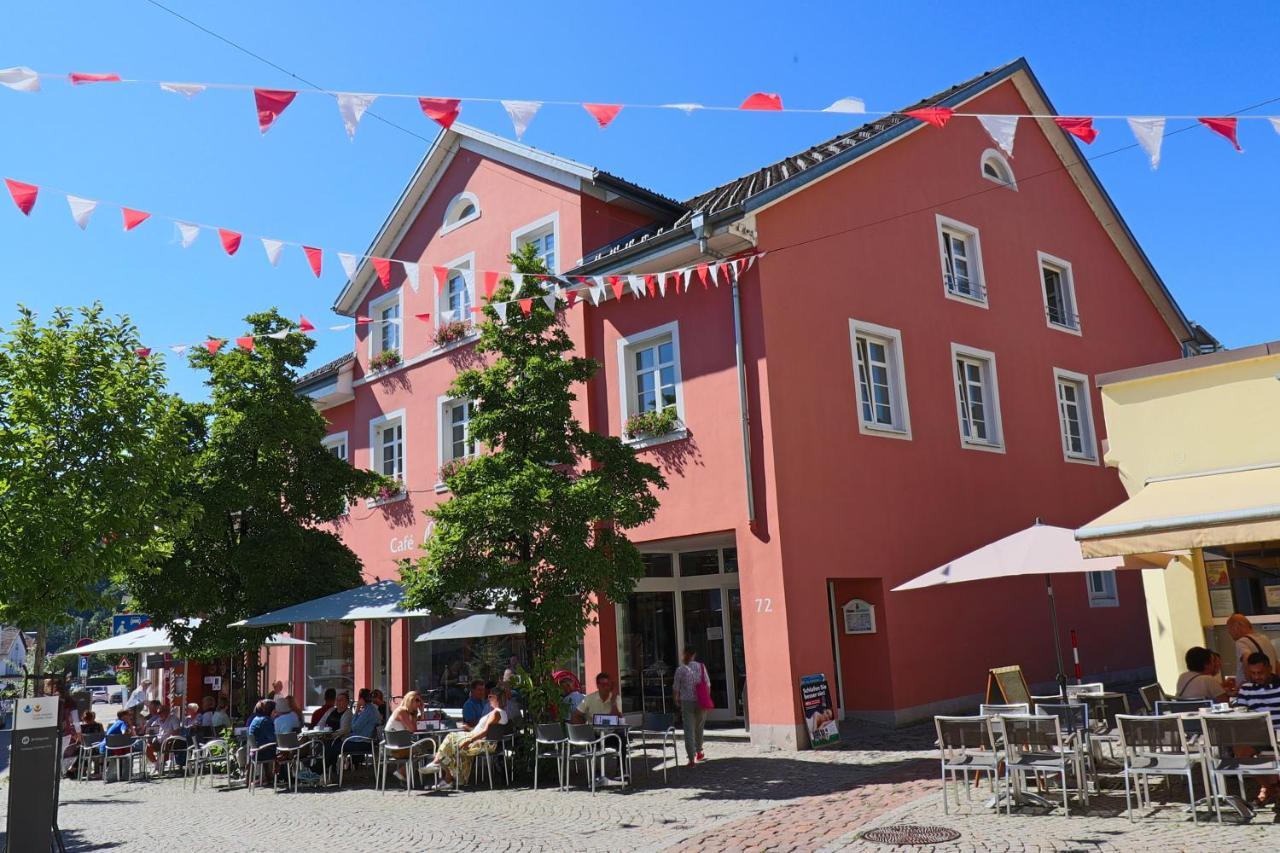 Loewe Apartment Gelb Tiengen Altstadt Waldshut-Tiengen Exteriör bild