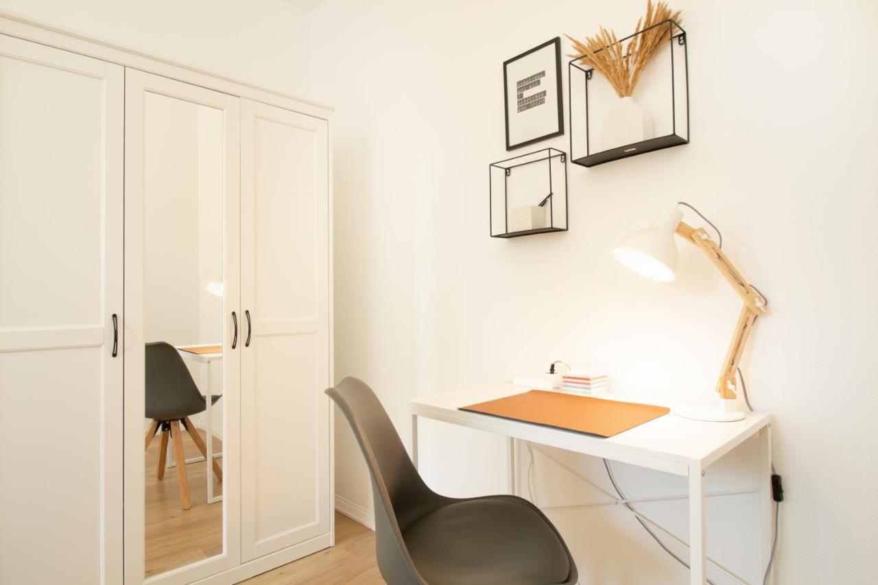 Loewe Apartment Gelb Tiengen Altstadt Waldshut-Tiengen Exteriör bild